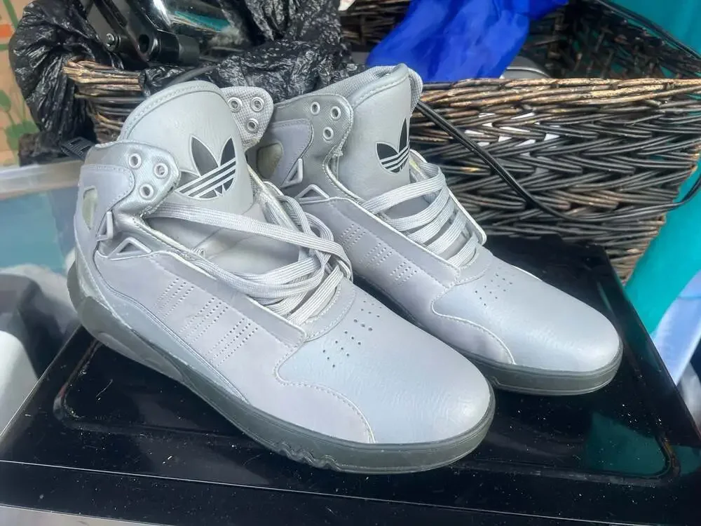 Adidas AR 2.0 High Top Sneakers Gray Leather G58228
